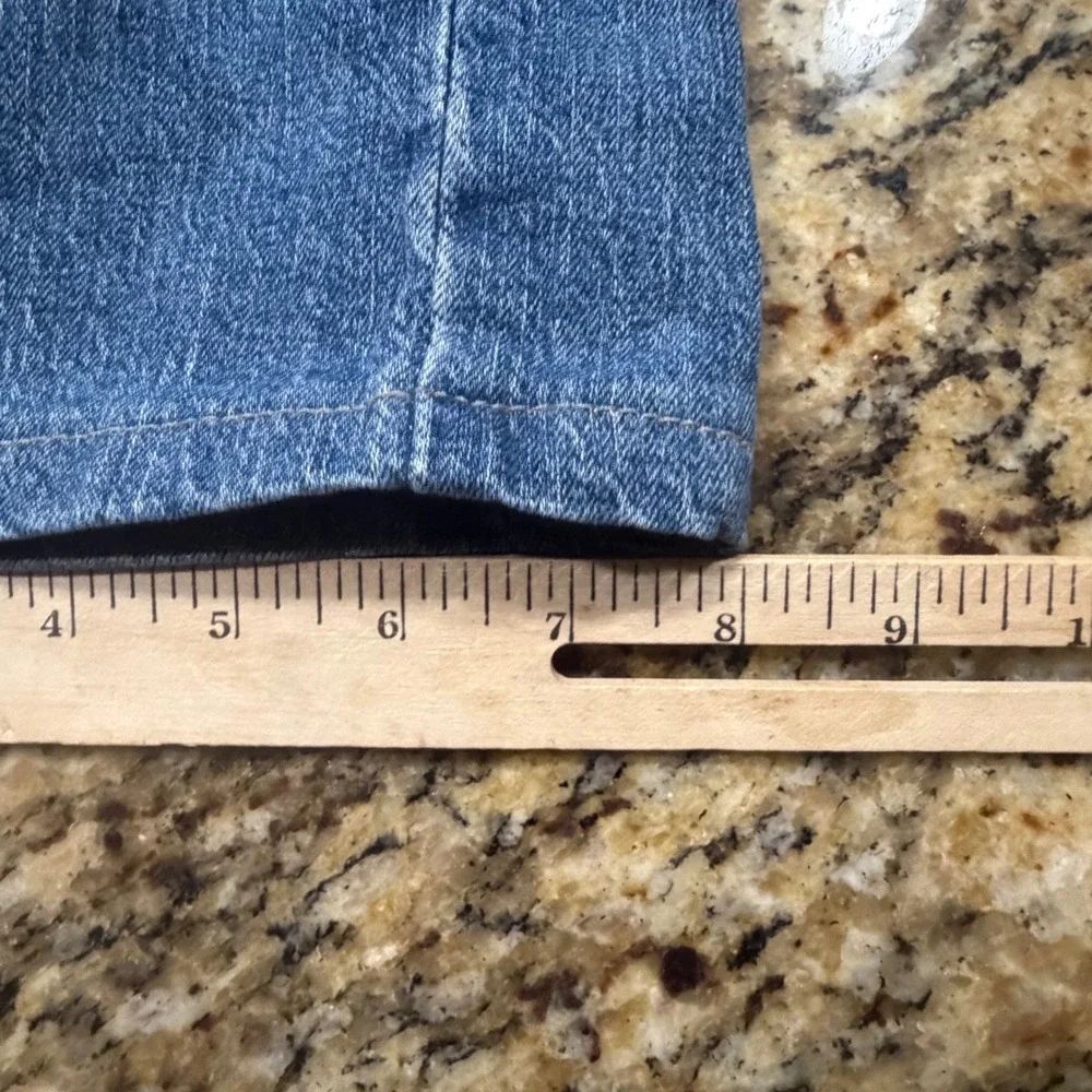 Levis 505 Regular Fit Jeans Mens 34x30 Medium Wash Blue Straight Leg Denim